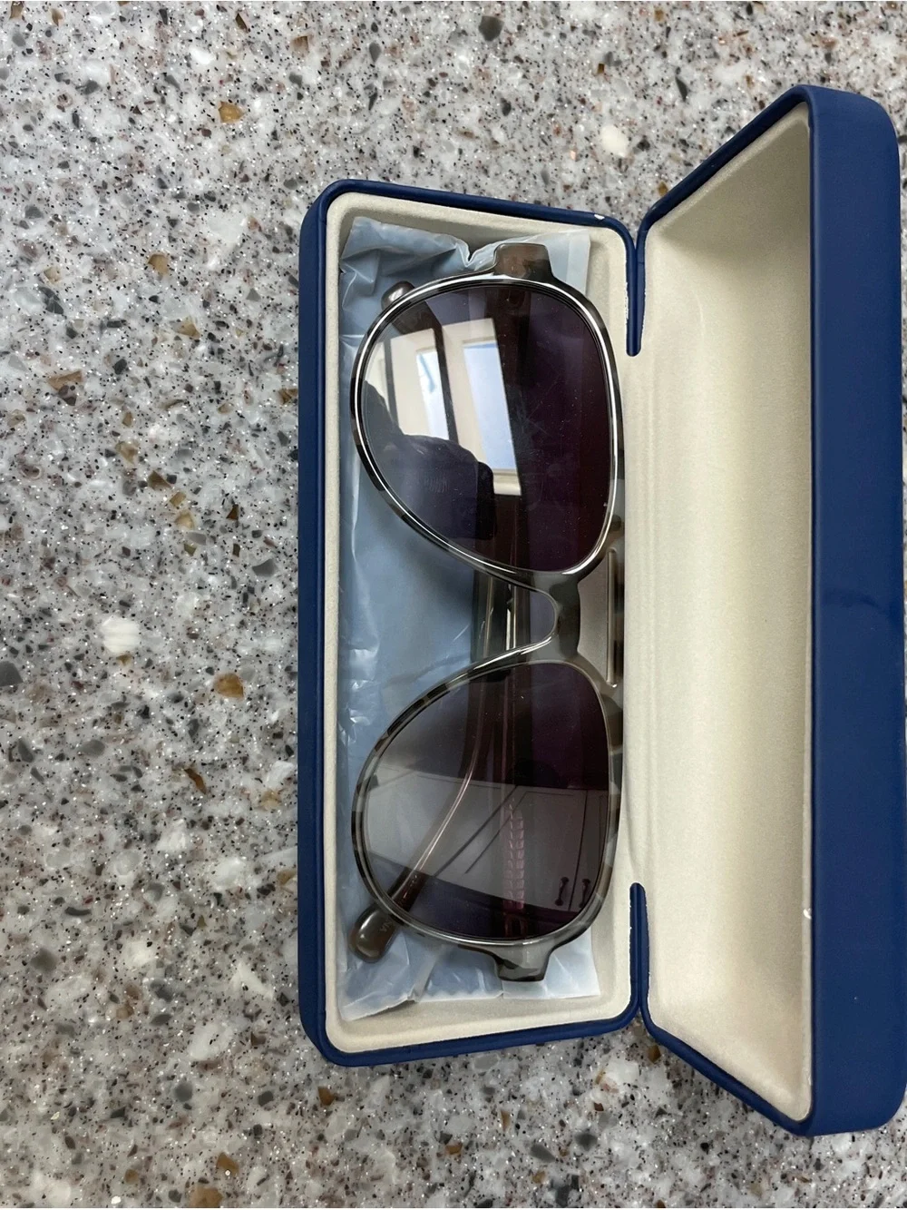 GAP Kids Aviator Sunglasses in Gray with Gradient Lenses
